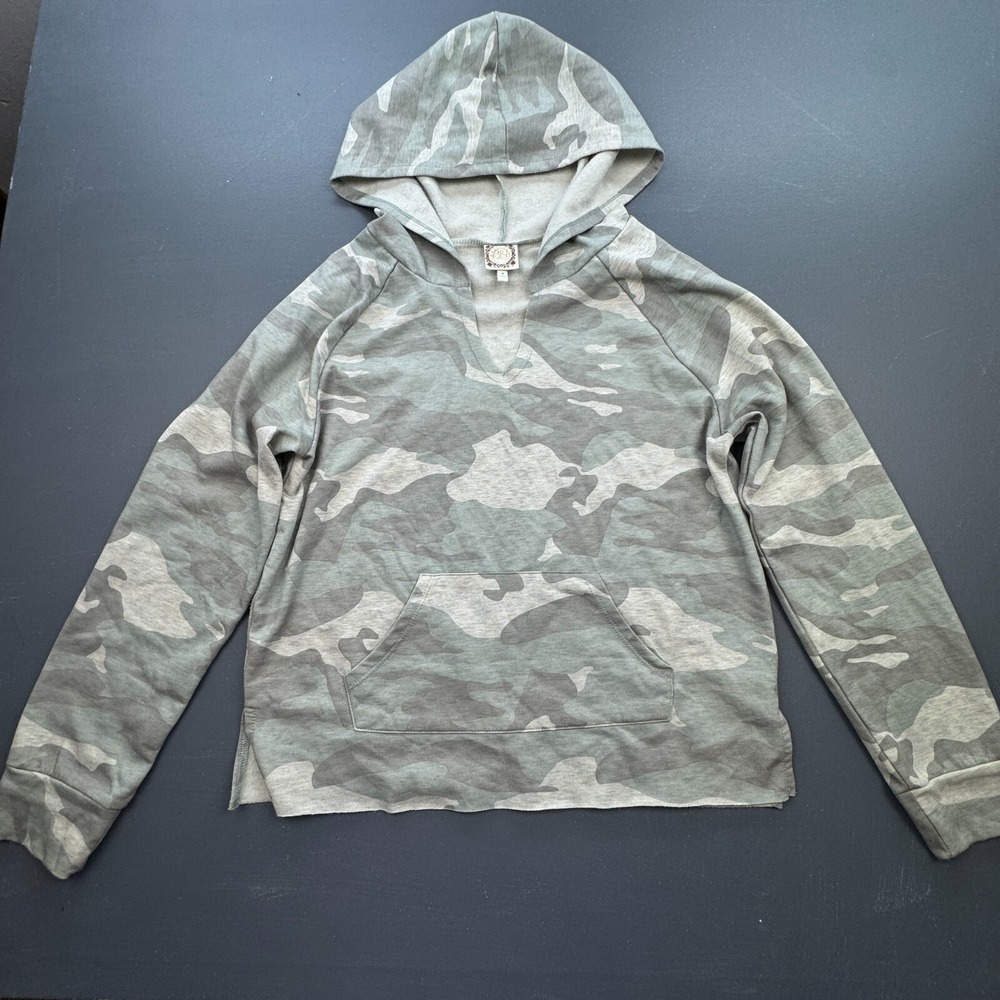 JS Pullover Hoodie Women's Medium Green Camo Print Lightweight Long Sleeve
